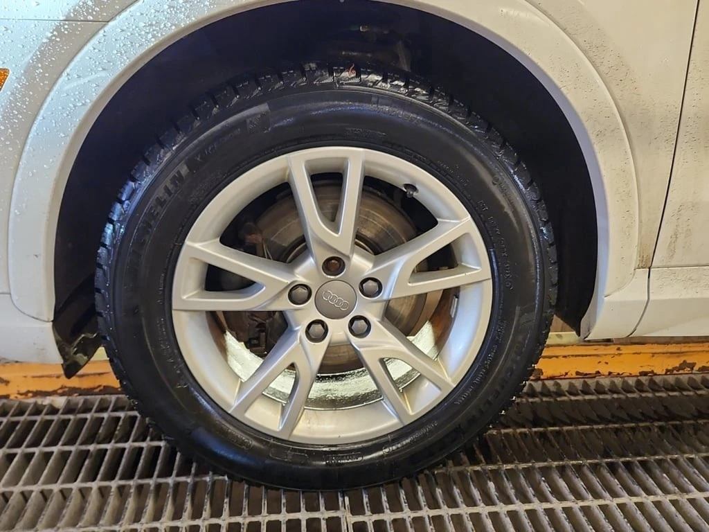 Audi Q3 * PROGRESSIV * CARFAX * БЕЗ ПЪРВОНАЧАЛНА ВНОСКА - изображение 6