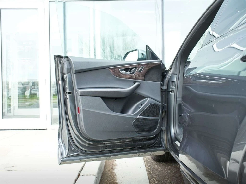 Audi Q8 * TECHNIK* CARFAX * ������ ������ �� ������ | Mobile.bg � ����������� 13