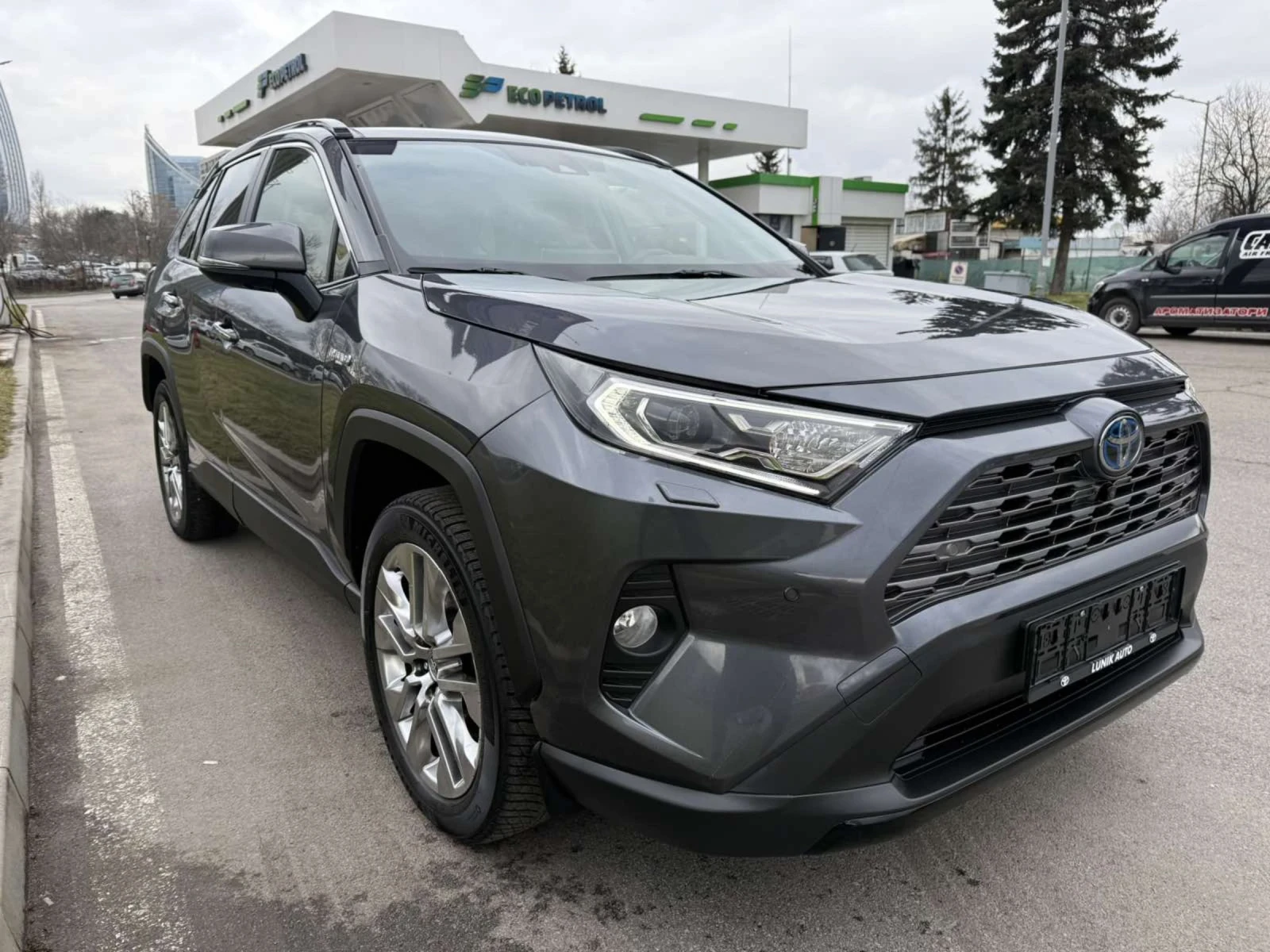 Toyota Rav4 2.5 HYBRID  4X4 JBL ПАНОРАМА  - изображение 2