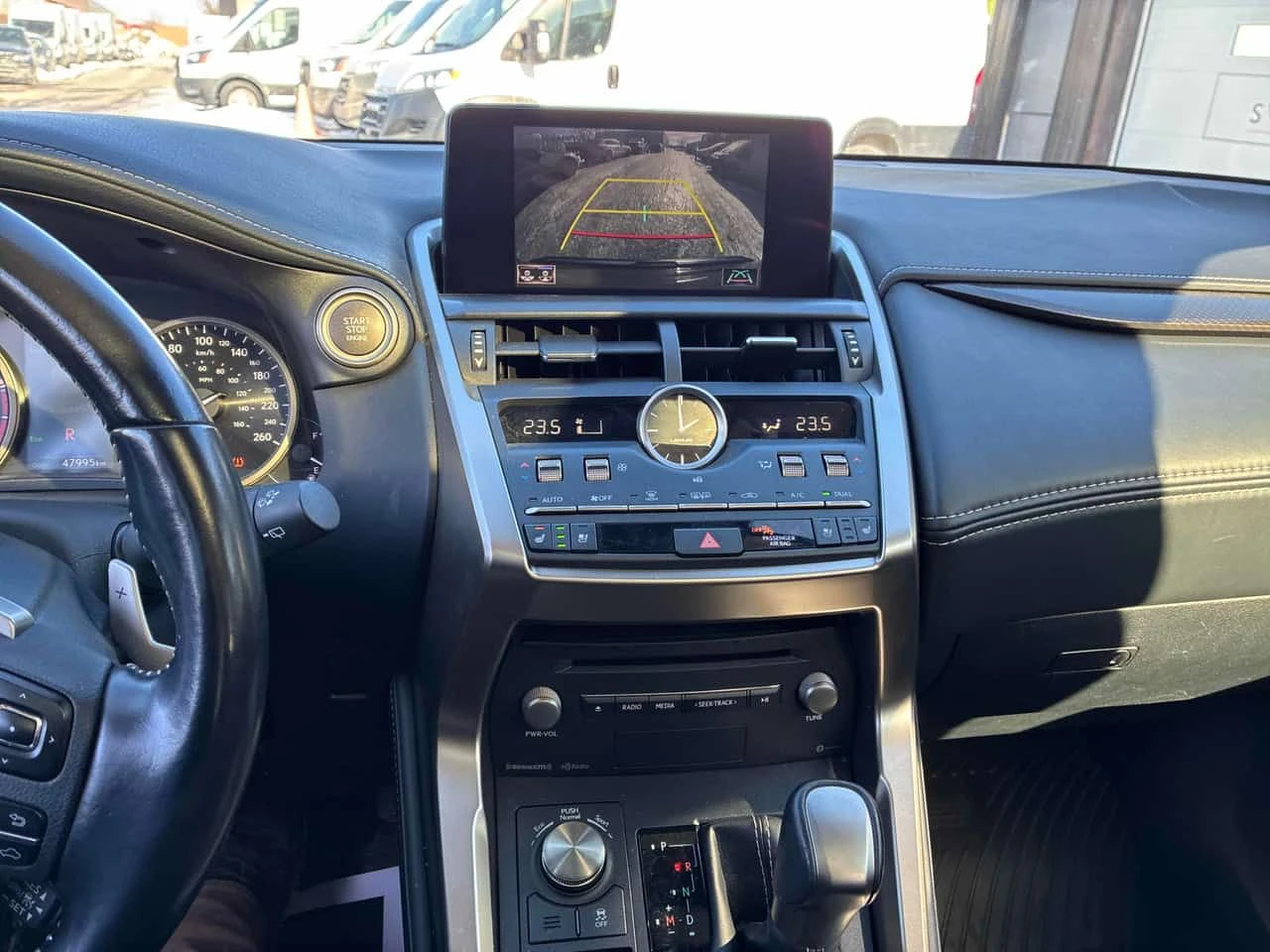 Lexus NX * 300 * ПАНО* ПОДГРЕВ* KEYLESS*  - изображение 9