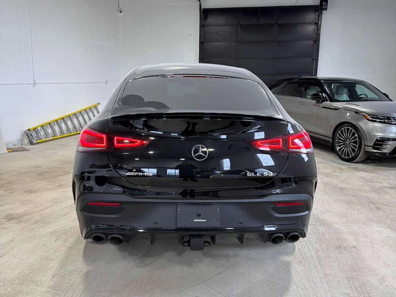 Mercedes-Benz GLE 53 4MATIC AMG COUPE/DIS/HUD/BURMESTER/360/ОБДУХВАНЕ/PANO/, снимка 5 - Автомобили и джипове - 53842166