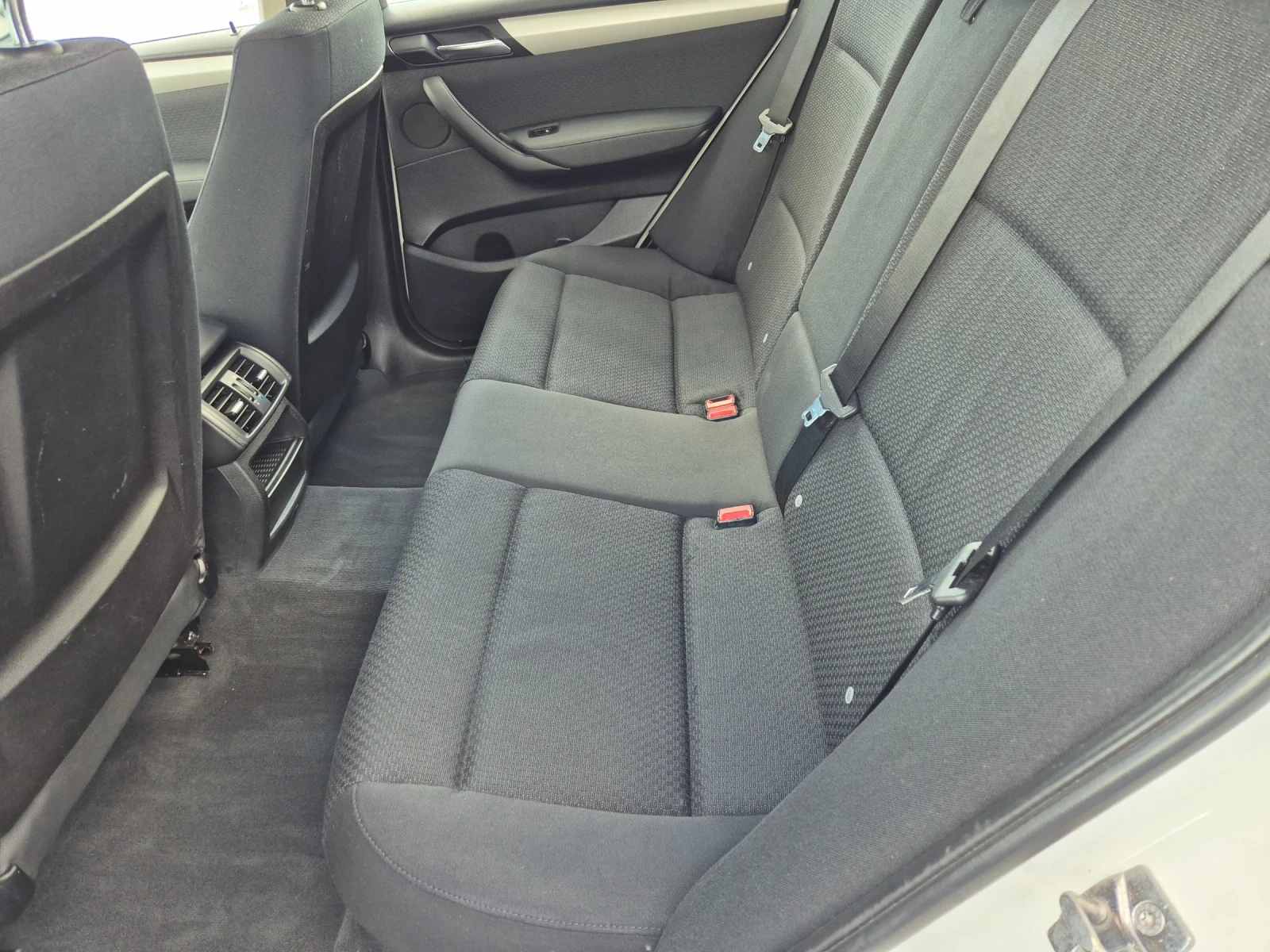 BMW X3 2.0 Xdrive, снимка 10 - Автомобили и джипове - 54423638