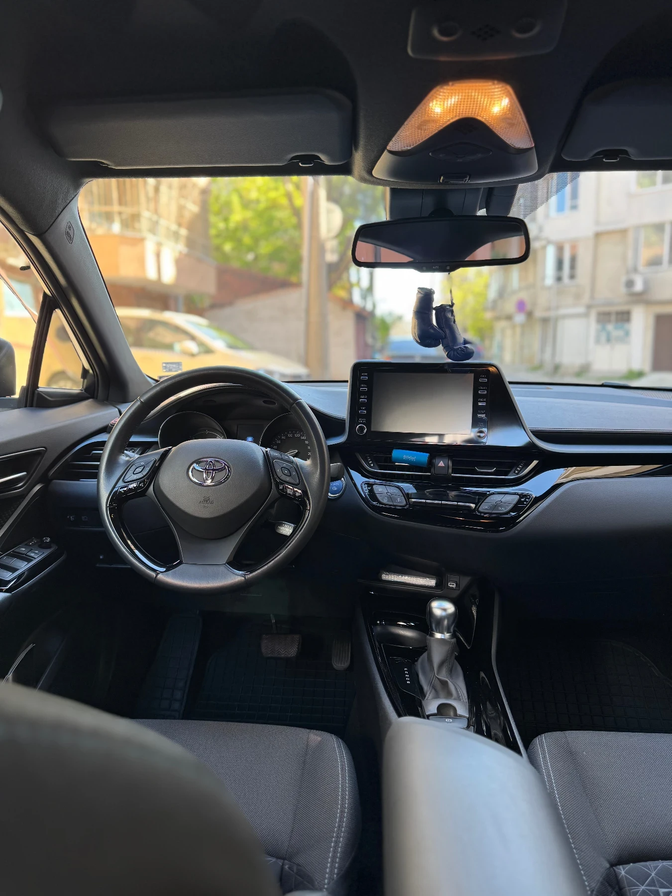 Toyota C-HR 1.8 , лизинг, гаранция, снимка 13 - Автомобили и джипове - 54882547