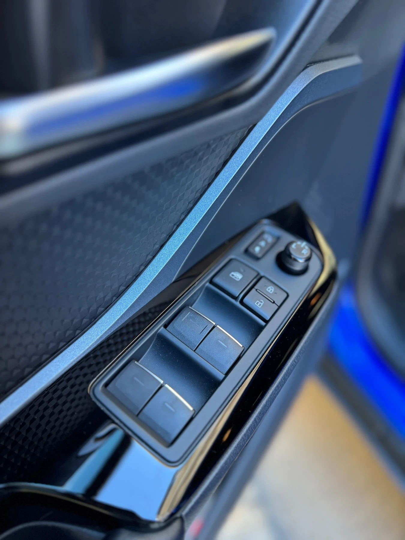 Toyota C-HR 1.8 , лизинг, гаранция, снимка 14 - Автомобили и джипове - 54882547