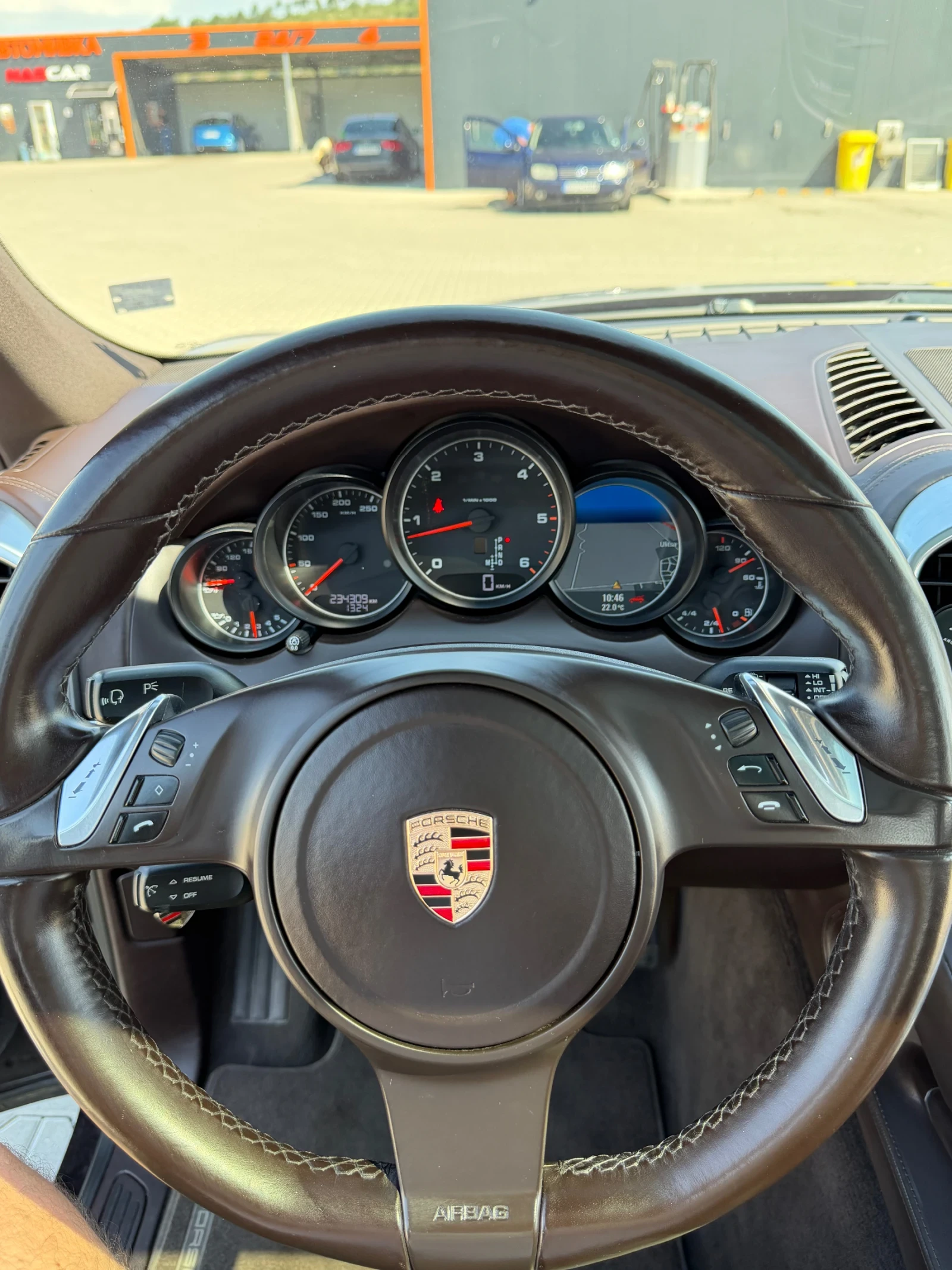 Porsche Cayenne, снимка 8 - Автомобили и джипове - 55079869