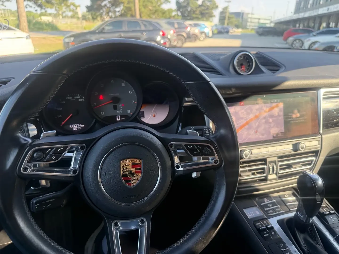 Porsche Macan S* PDK* ПОДГРЕВ* ОБДУХВАНЕ* 360КАМЕРА* LANE* ASSIS, снимка 11 - Автомобили и джипове - 55284473
