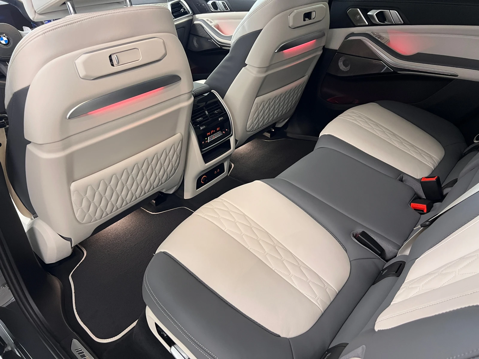 BMW X7 M60i xDrive, снимка 9 - Автомобили и джипове - 56479669