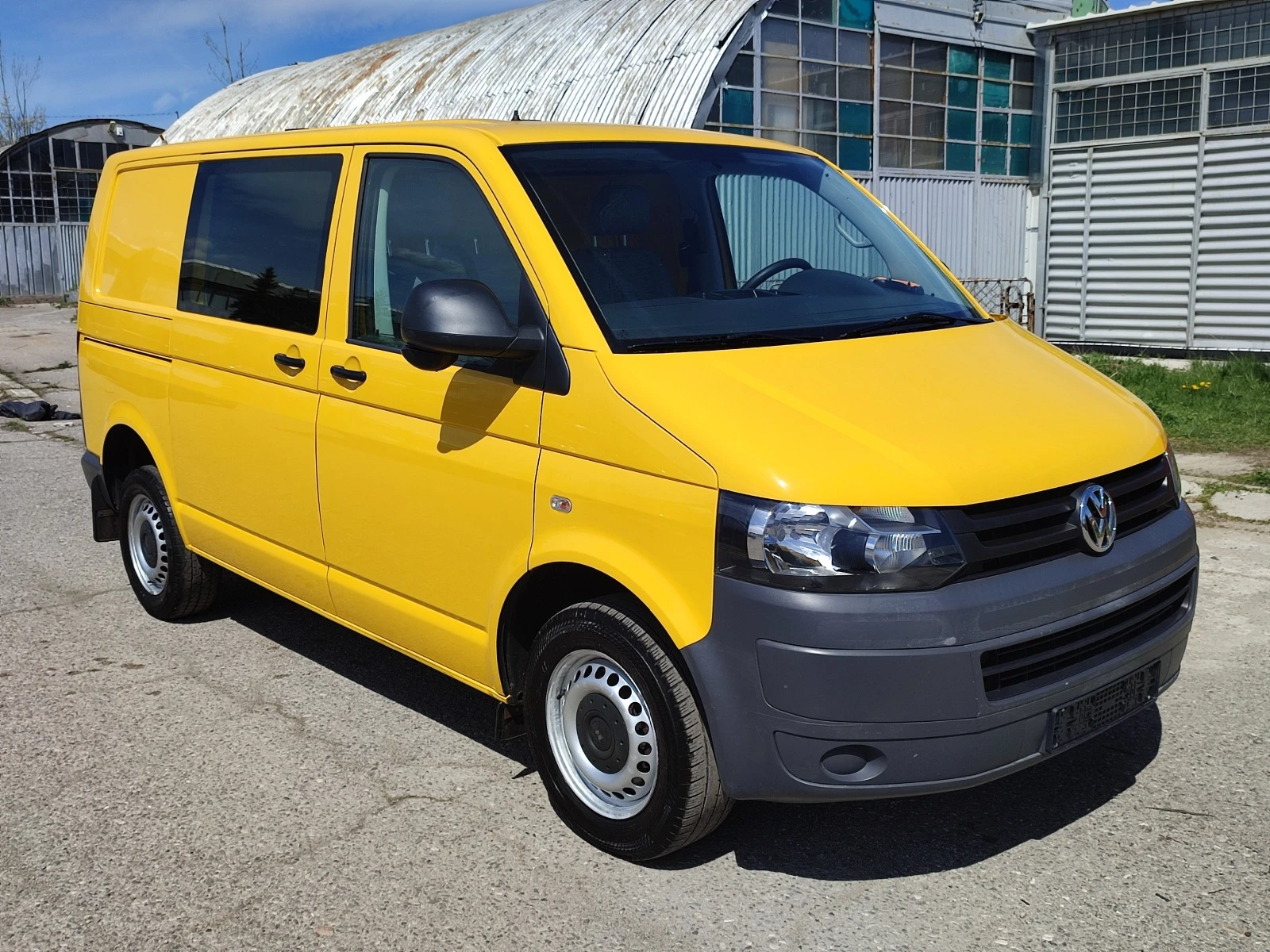 VW Transporter 2.0TDI-102kc-ЕВРО5-КЛИМАТИК-ПАРКТРОНИК-ТЕГЛИЧ - изображение 3