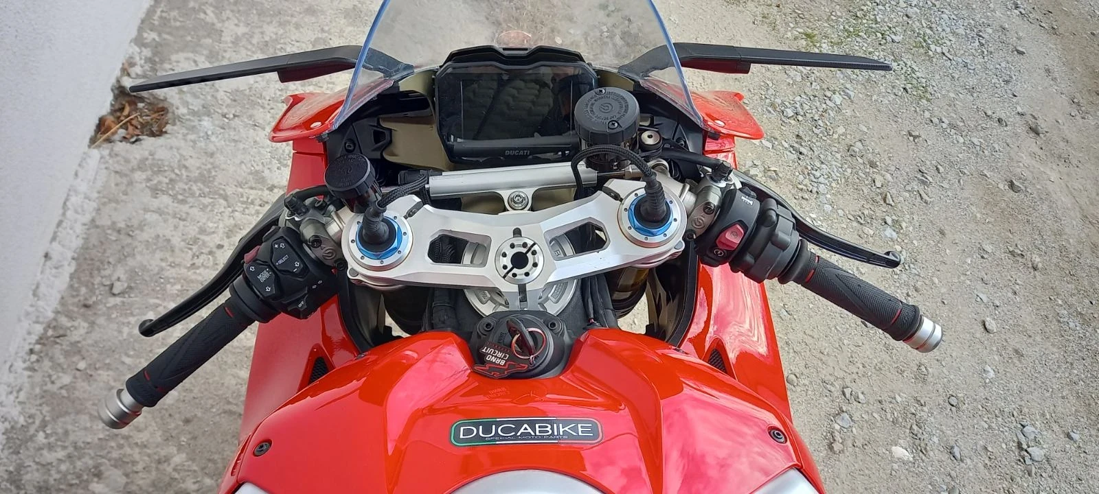 Ducati Panigale V4S - изображение 9