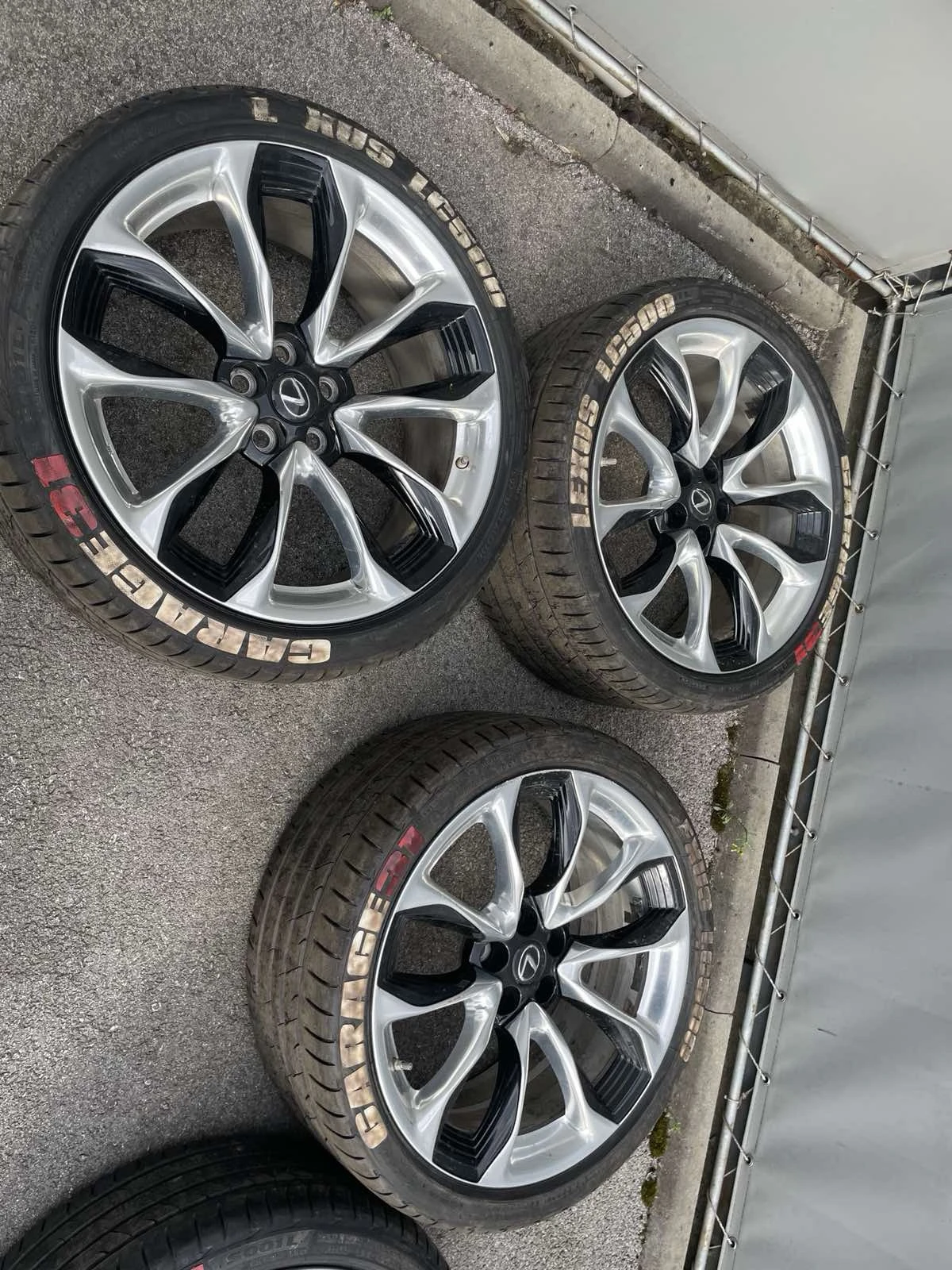���� � ������ 275/35R21 �� Lexus LC 500 | Mobile.bg � ����������� 2