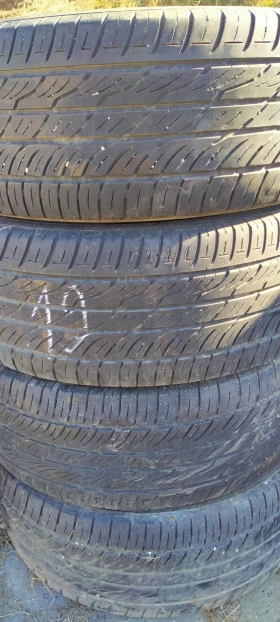 Гуми Всесезонни 275/55R19, снимка 1 - Гуми и джанти - 44105922