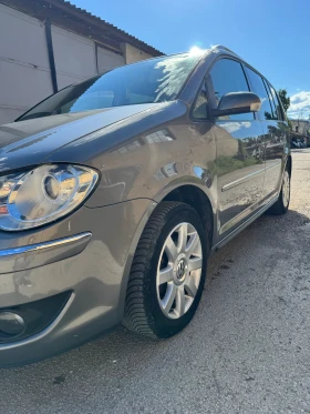 VW Touran 1.9TDI DSG BLS, снимка 2