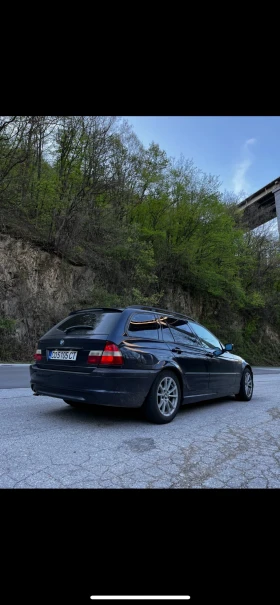     BMW 320   