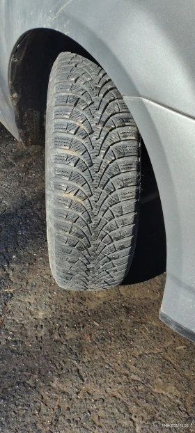 Toyota Corolla 2.0 d4d - 2250 € / 4400.62 лв. - 84331831 11