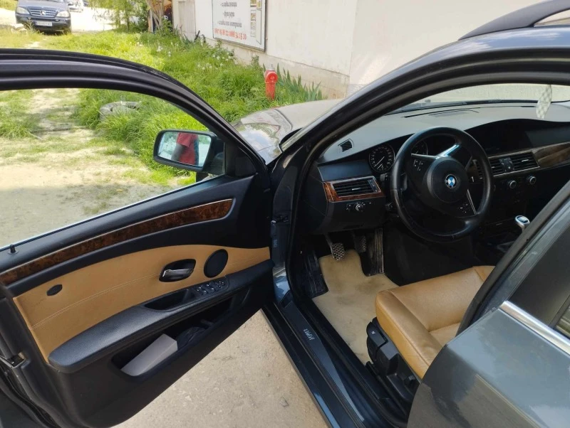 BMW 525, снимка 15 - Автомобили и джипове - 46920832