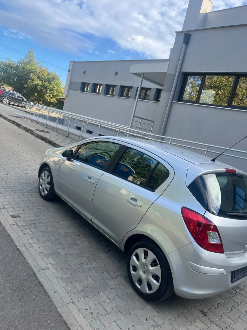 Opel Corsa Facelift, снимка 2 - Автомобили и джипове - 47410628