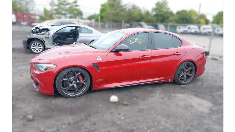 Alfa Romeo Giulia QUADRIFOGLIO RWD 510hp, снимка 7 - Автомобили и джипове - 47548687