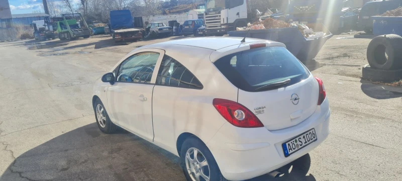 Opel Corsa, снимка 5 - Автомобили и джипове - 48086661