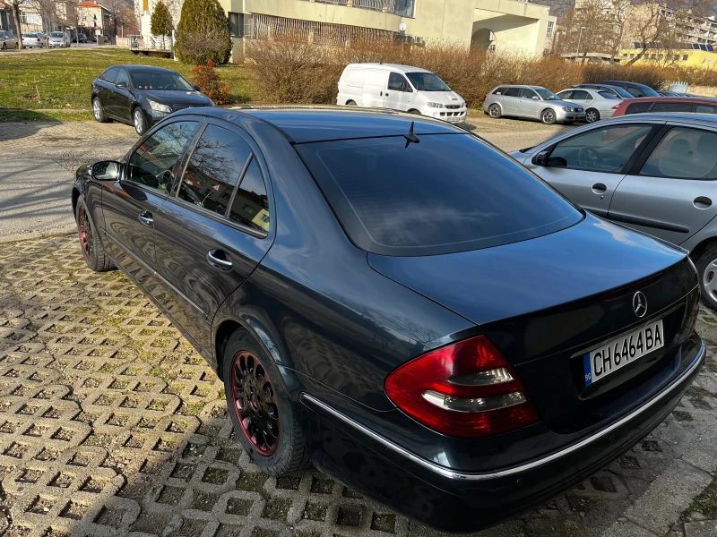 Mercedes-Benz E 220 W211, снимка 2 - Автомобили и джипове - 48964036