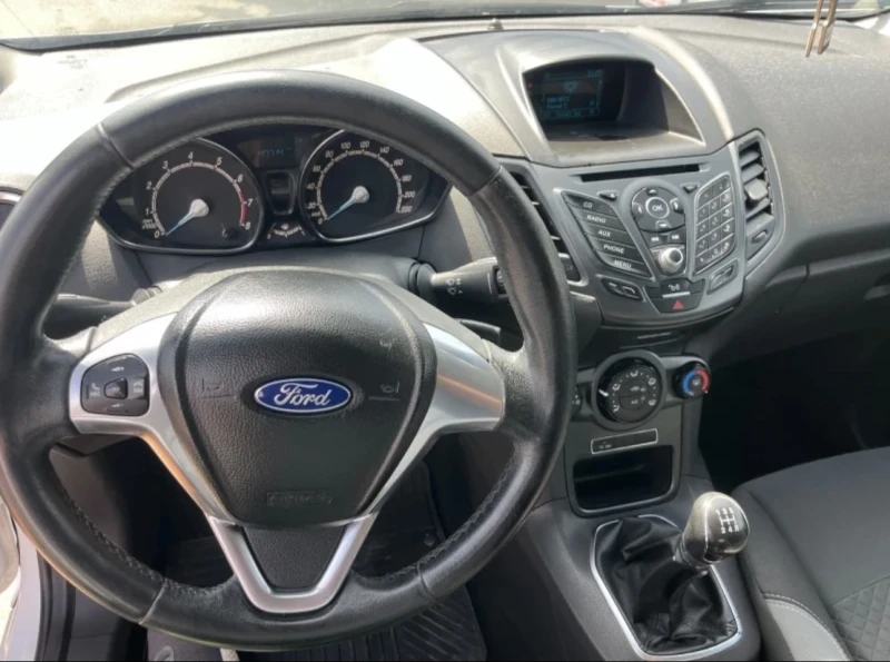 Ford Fiesta 1.5, снимка 5 - Автомобили и джипове - 49275414