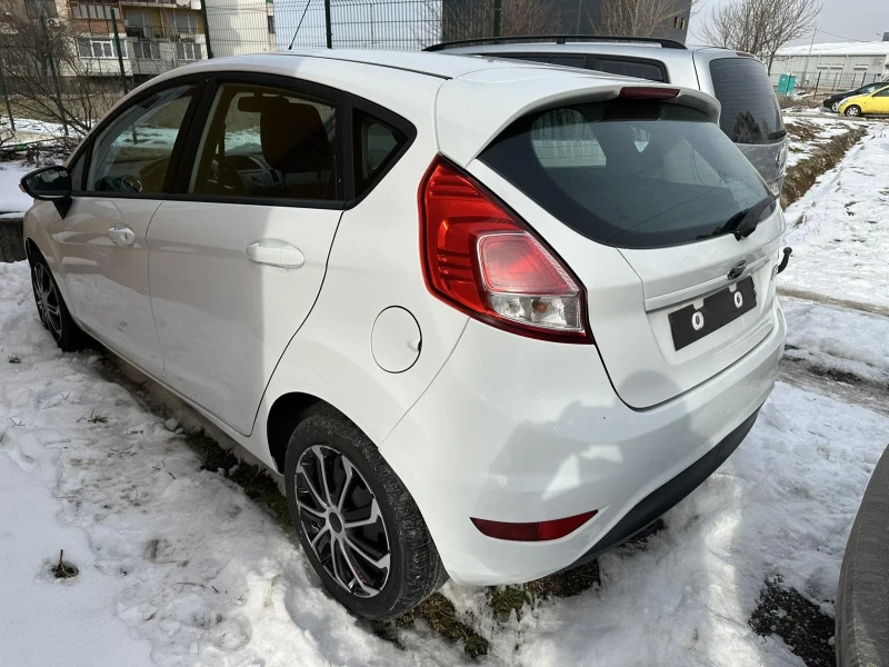 Ford Fiesta 1.5, снимка 2 - Автомобили и джипове - 49275414