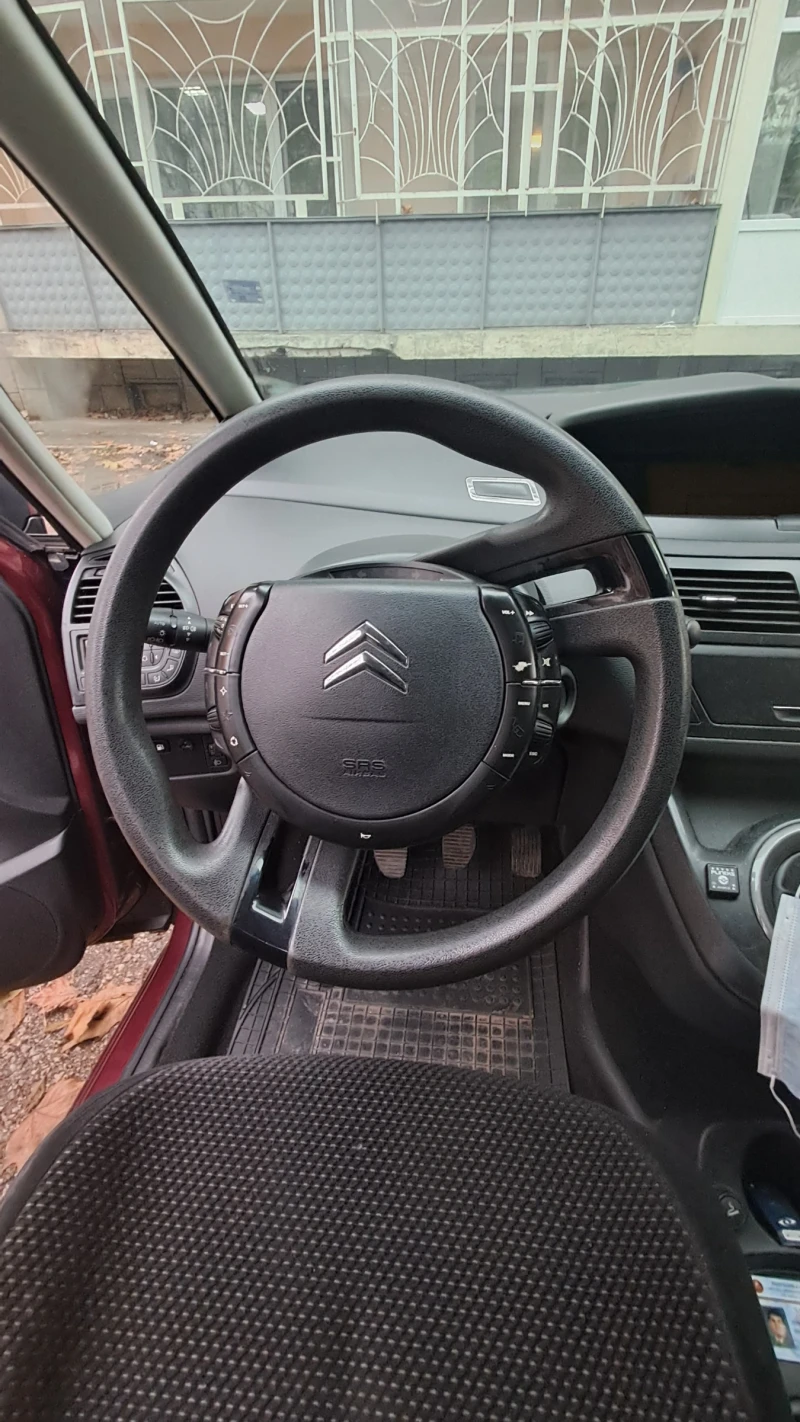Citroen C4 Picasso 1.8 газ бензин, снимка 7 - Автомобили и джипове - 52495096