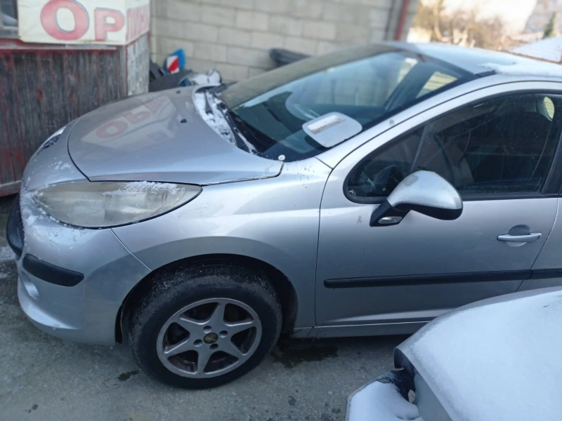 Peugeot 207 1.4i, снимка 5 - Автомобили и джипове - 53171265