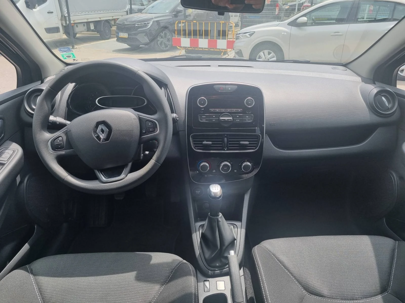 Renault Clio 0.9 TCe 75 N1 - изображение 7