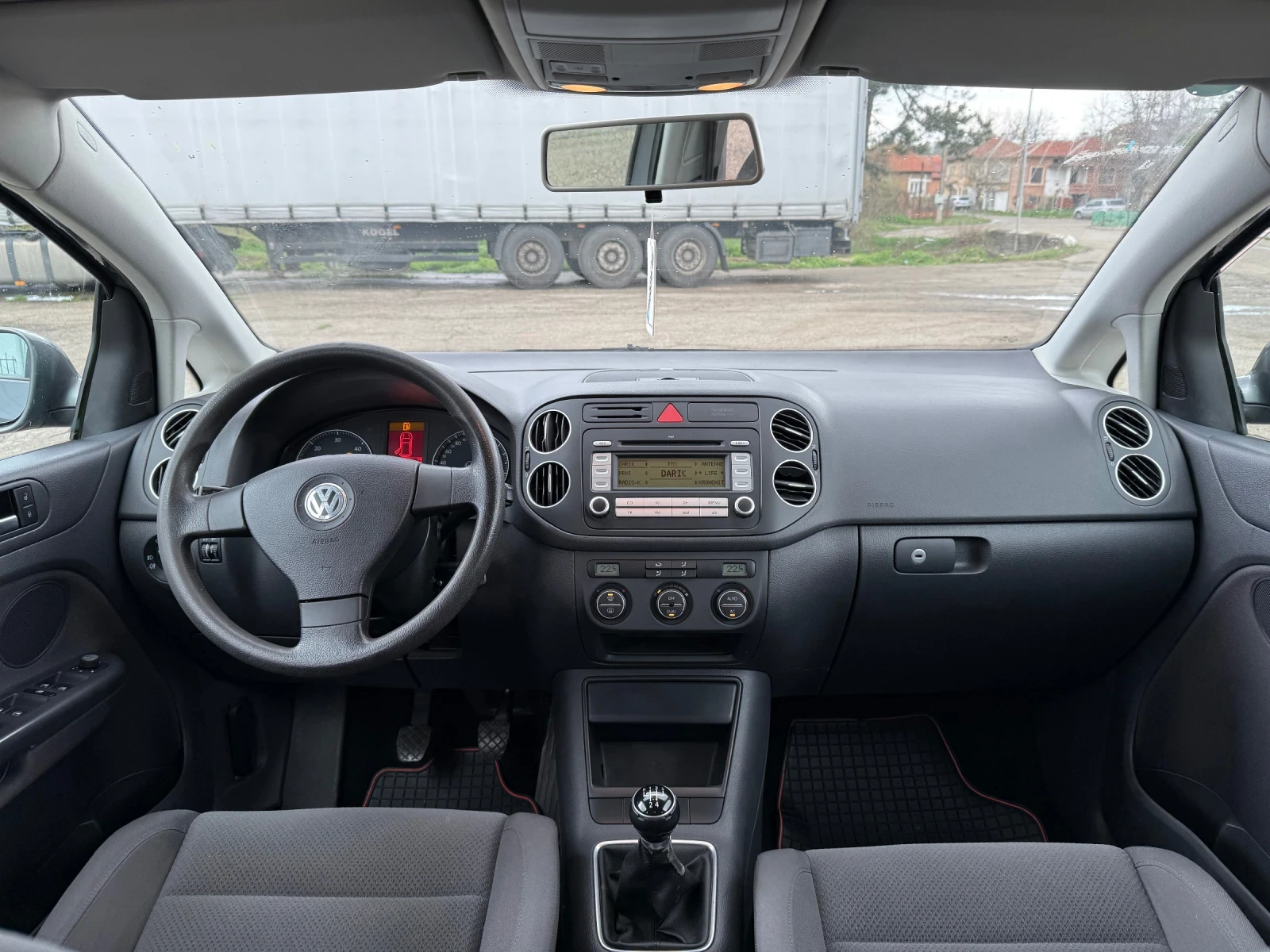 VW Golf Plus 1.9* KLIMATRONIK*  - изображение 9