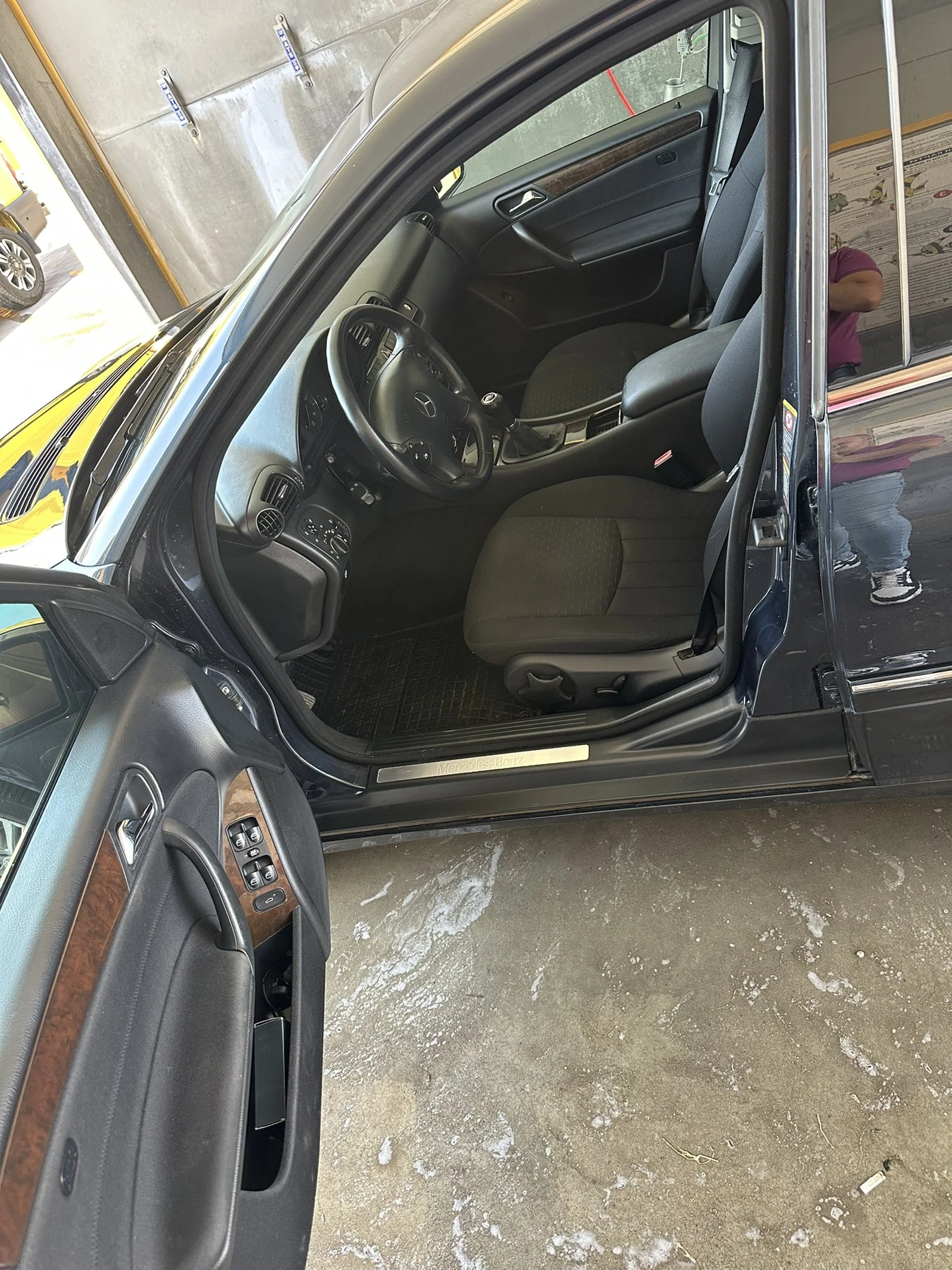 Mercedes-Benz C 200  - изображение 8
