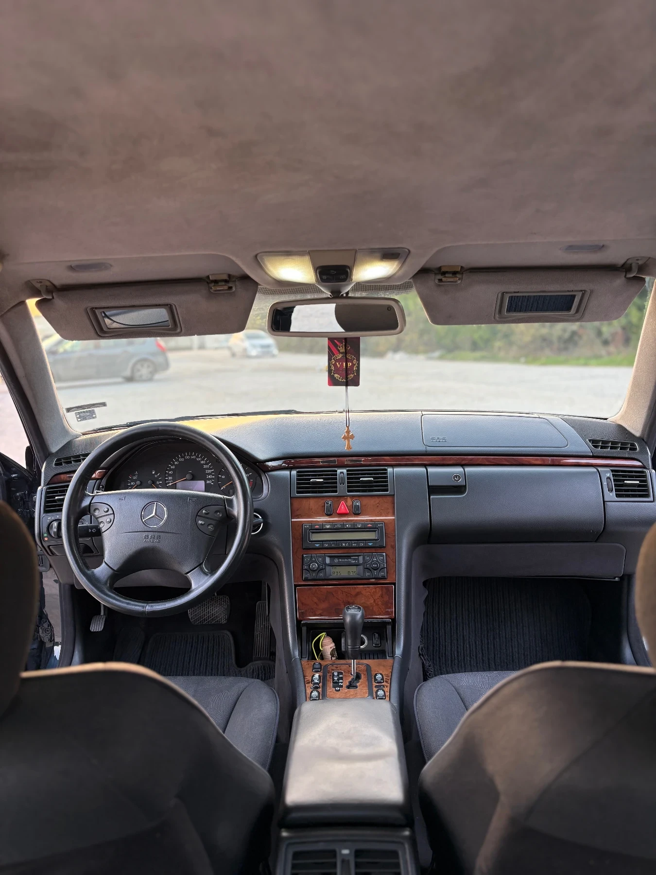 Mercedes-Benz E 270 2.7 CDI | Mobile.bg   12