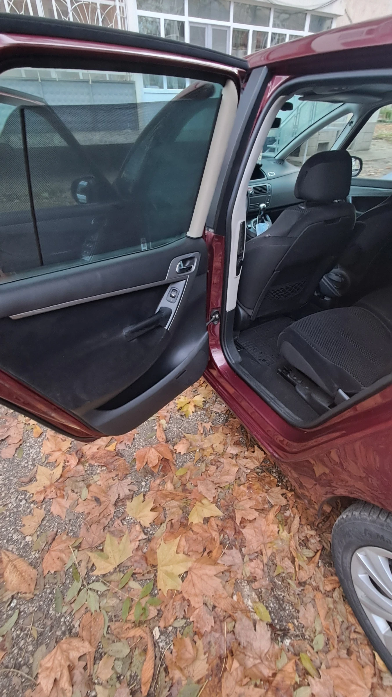 Citroen C4 Picasso 1.8 ��� ������ | Mobile.bg � ����������� 11