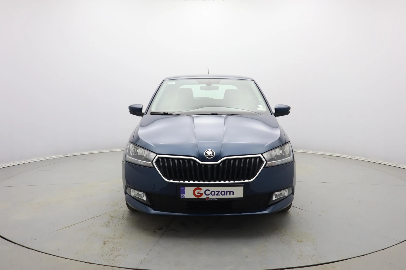 Skoda Fabia 1.0 - изображение 2