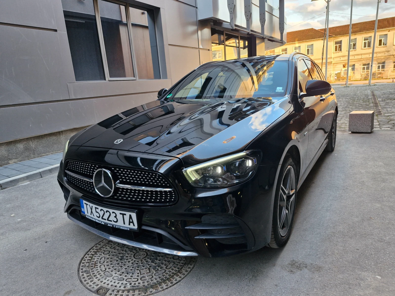 Mercedes-Benz E 300 4x4 AMG 306hp plug-in hybrid Multibeam  | Mobile.bg � ����������� 2