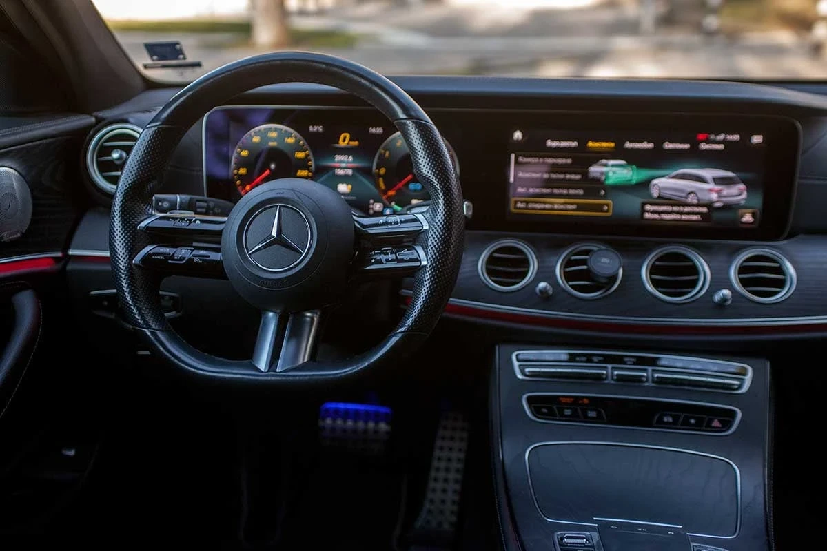 Mercedes-Benz E 300 4x4 306hp plug-in hybrid Multibeam  | Mobile.bg � ����������� 12