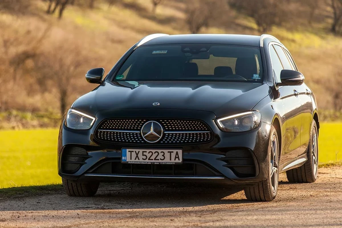 Mercedes-Benz E 300 4x4 306hp plug-in hybrid Multibeam  - изображение 3