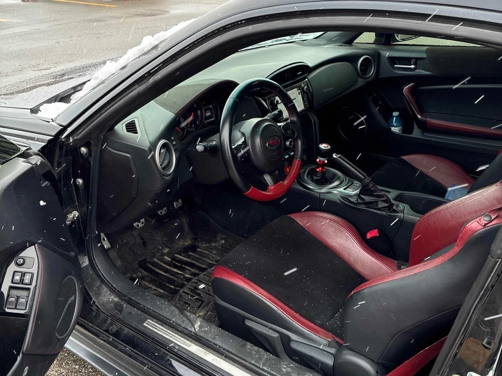 Subaru BRZ * tS * CARFAX * ��� ������������ ������ | Mobile.bg � ����������� 5