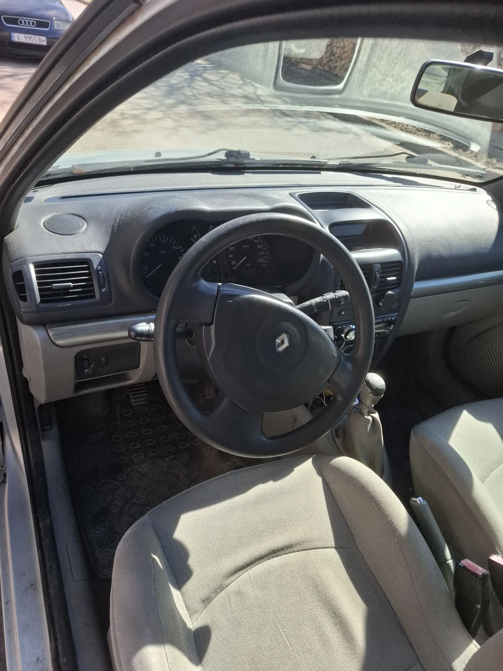 Renault Clio 16v - изображение 5