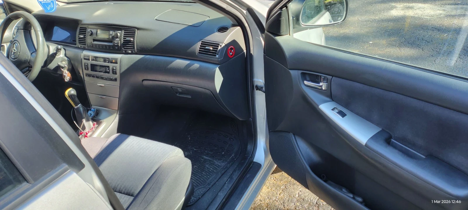 Toyota Corolla 2.0 d4d, снимка 12 - Автомобили и джипове - 53685601