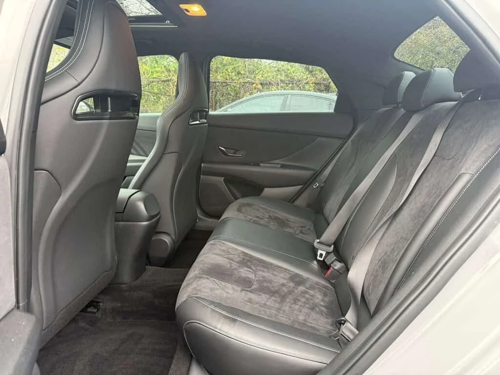 Hyundai Elantra DCT  CARFAX | Mobile.bg � ����������� 9