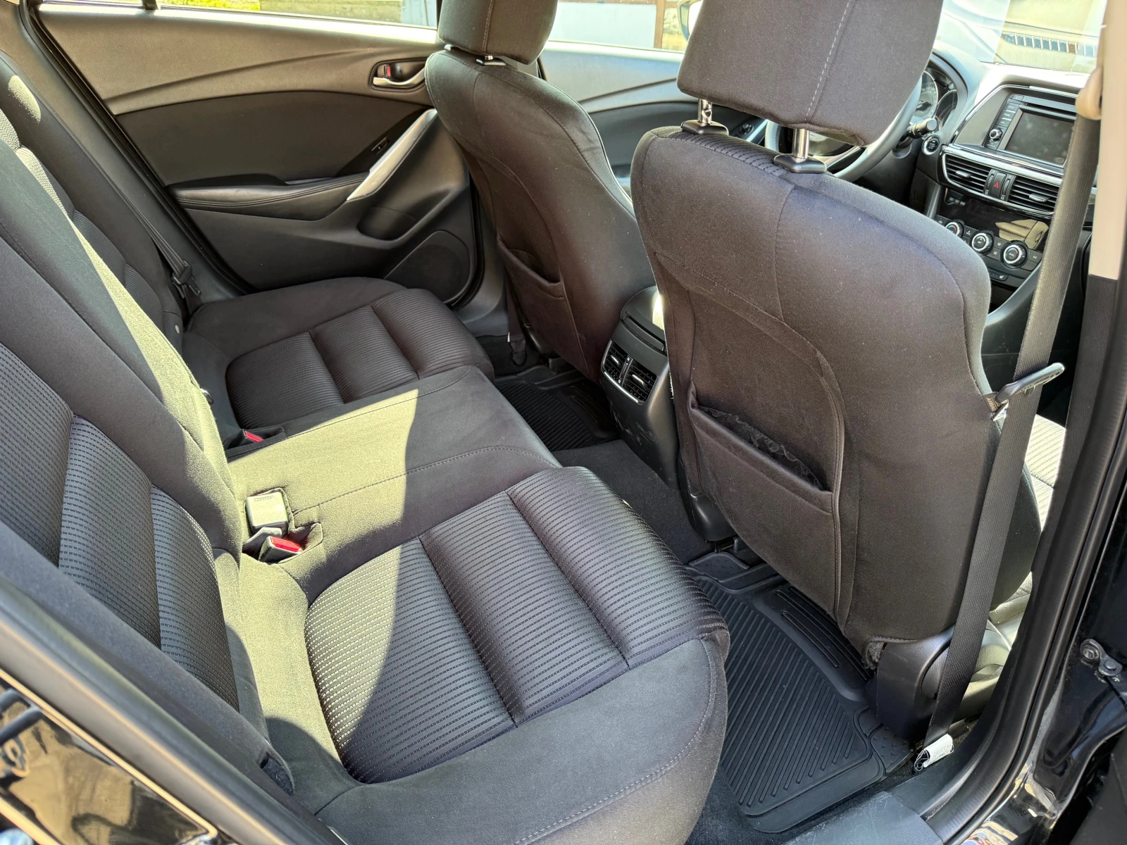 Mazda 6 2.2d SKYACTIV, снимка 13 - Автомобили и джипове - 53719561