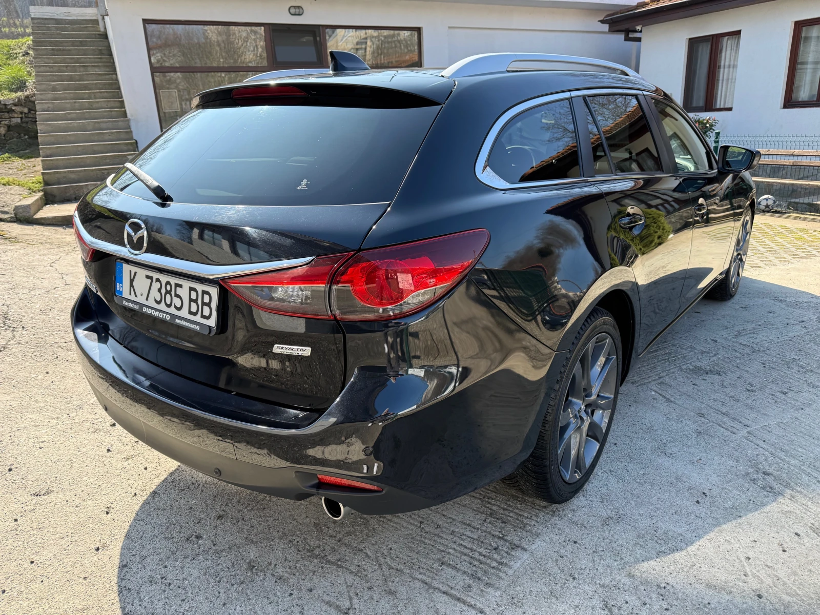 Mazda 6 2.2d SKYACTIV, снимка 4 - Автомобили и джипове - 53719561