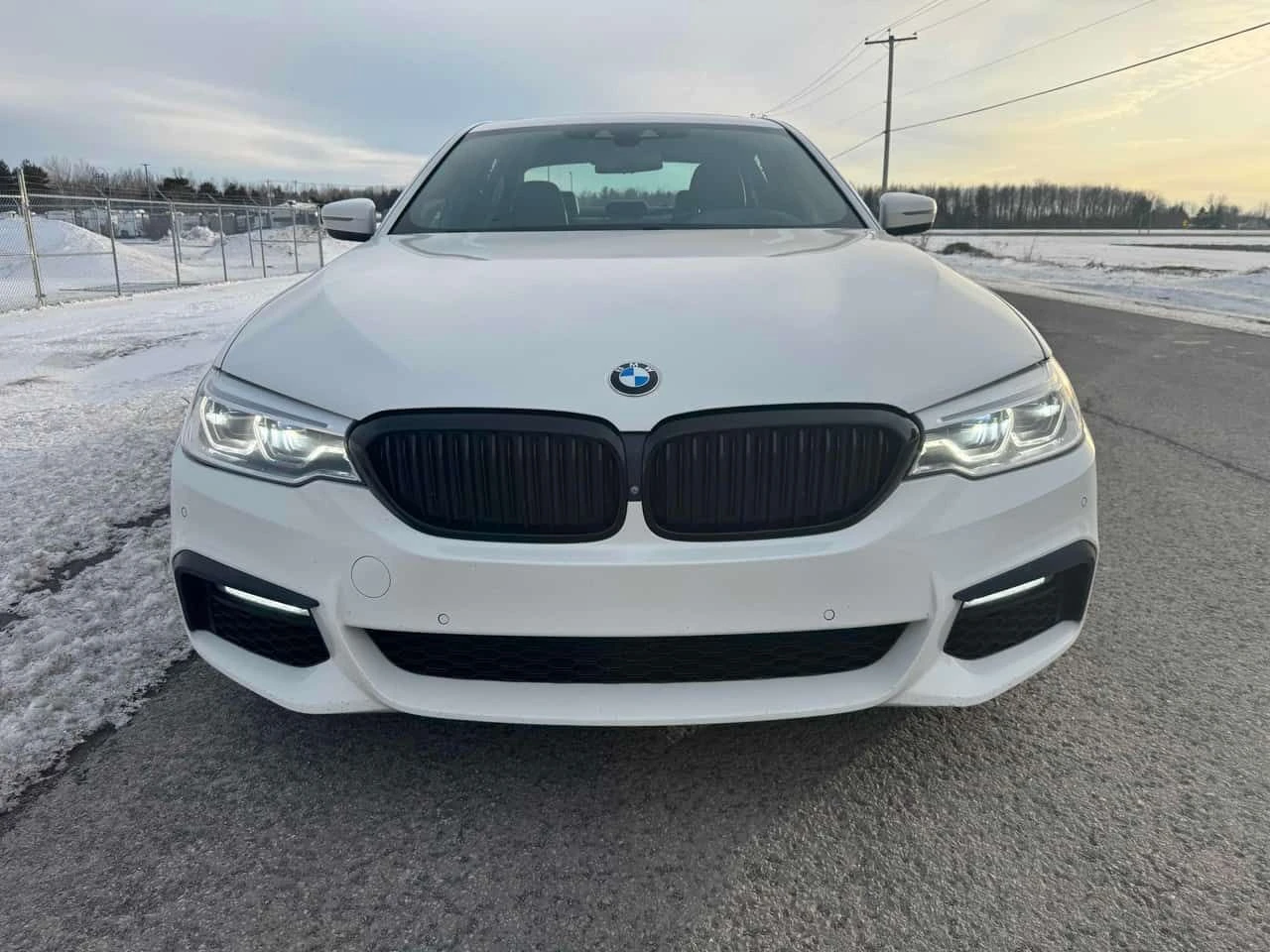 BMW 540 540i xDrive  CARFAX, снимка 6 - Автомобили и джипове - 53902400