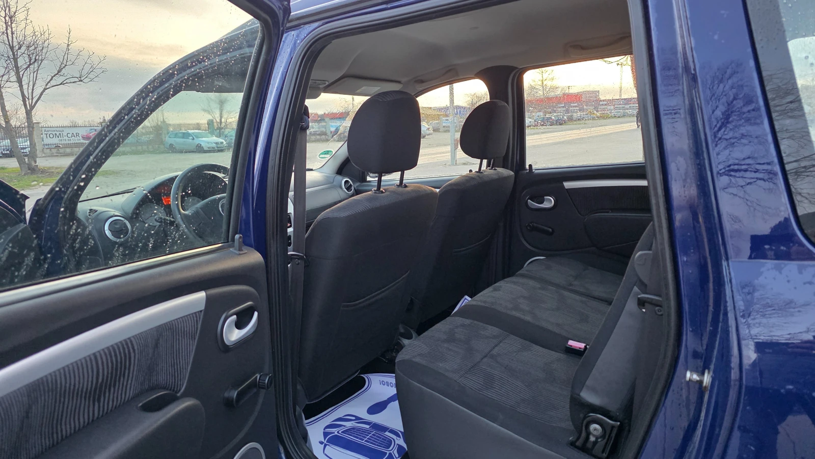 Dacia Logan 1.6i/87hp/УНИКАТ/FACE LIFT, снимка 8 - Автомобили и джипове - 54046526