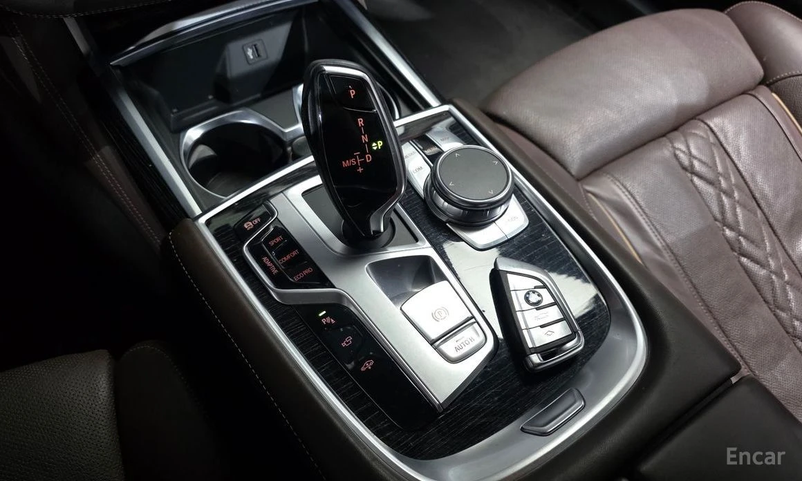 BMW 740, снимка 9 - Автомобили и джипове - 54046895