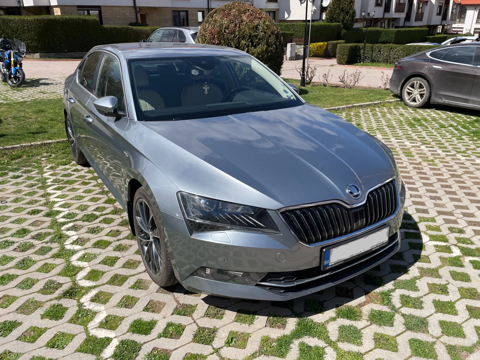 Skoda Superb 2.0 TSI 280 hp L&K, снимка 2 - Автомобили и джипове - 54157572