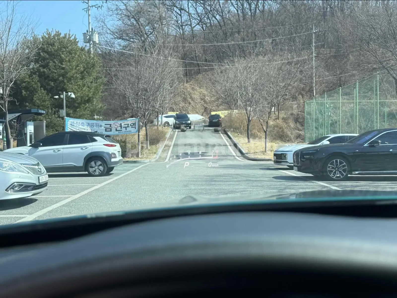 Mercedes-Benz C 63 AMG 360-градусова камера* Кожен салон, снимка 11 - Автомобили и джипове - 54182564