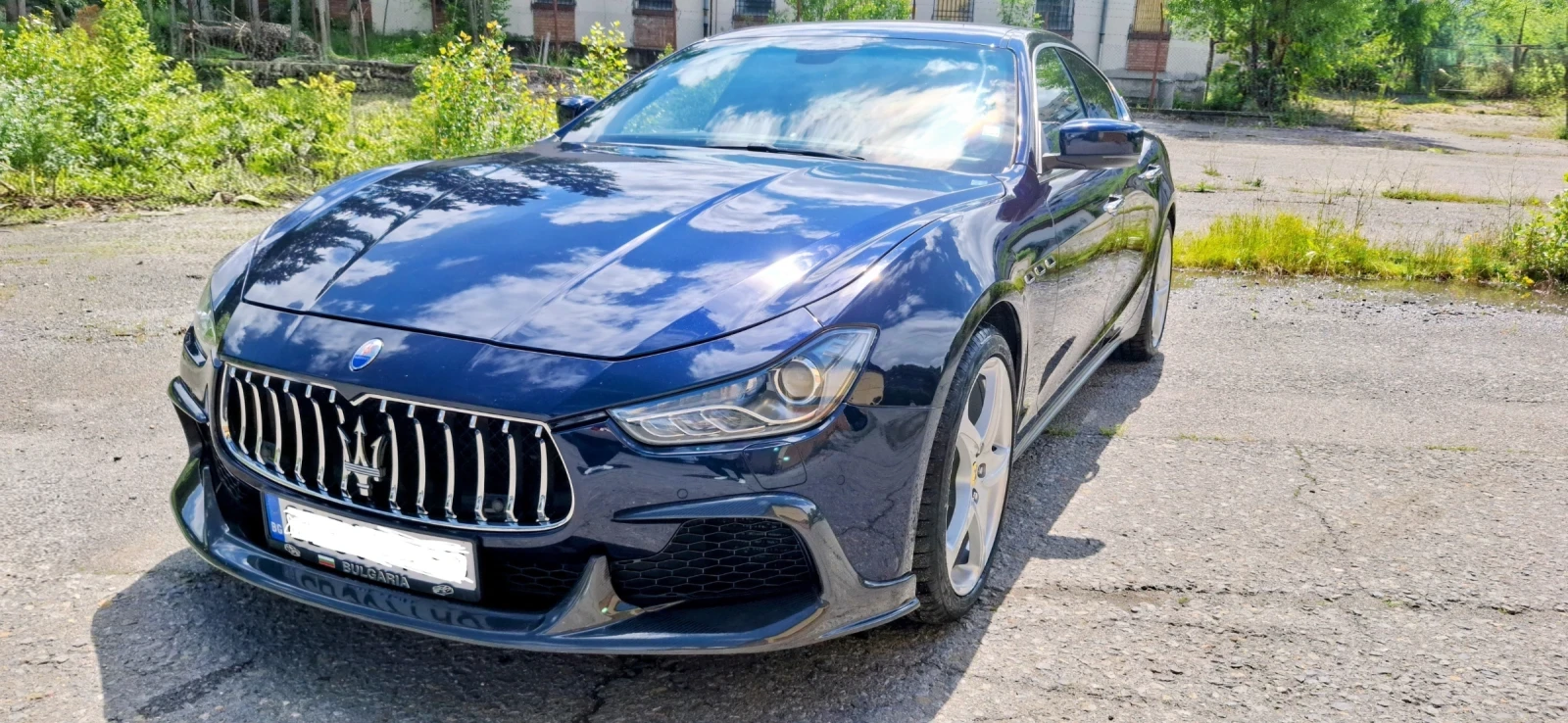 Maserati Ghibli Q4, снимка 2 - Автомобили и джипове - 54783322