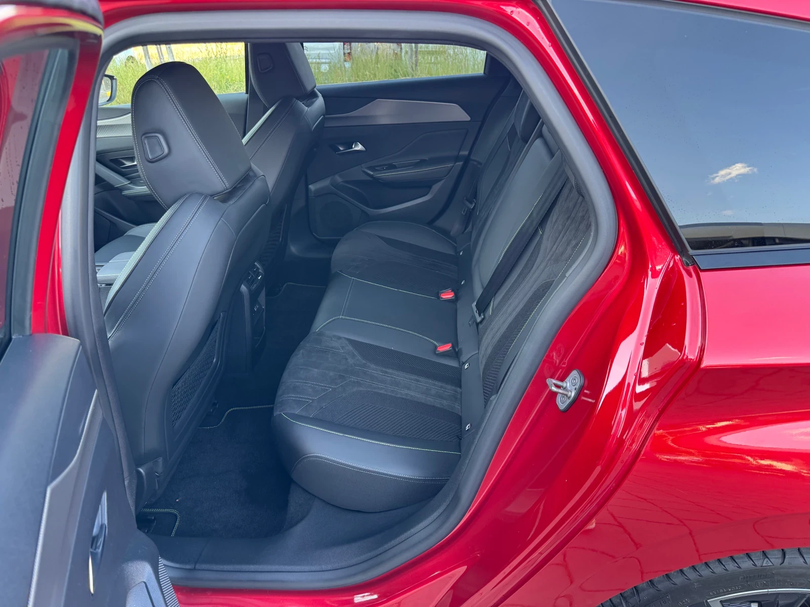 Peugeot 308 SW 1.5 BlueHDI GT Pack, снимка 10 - Автомобили и джипове - 55087409