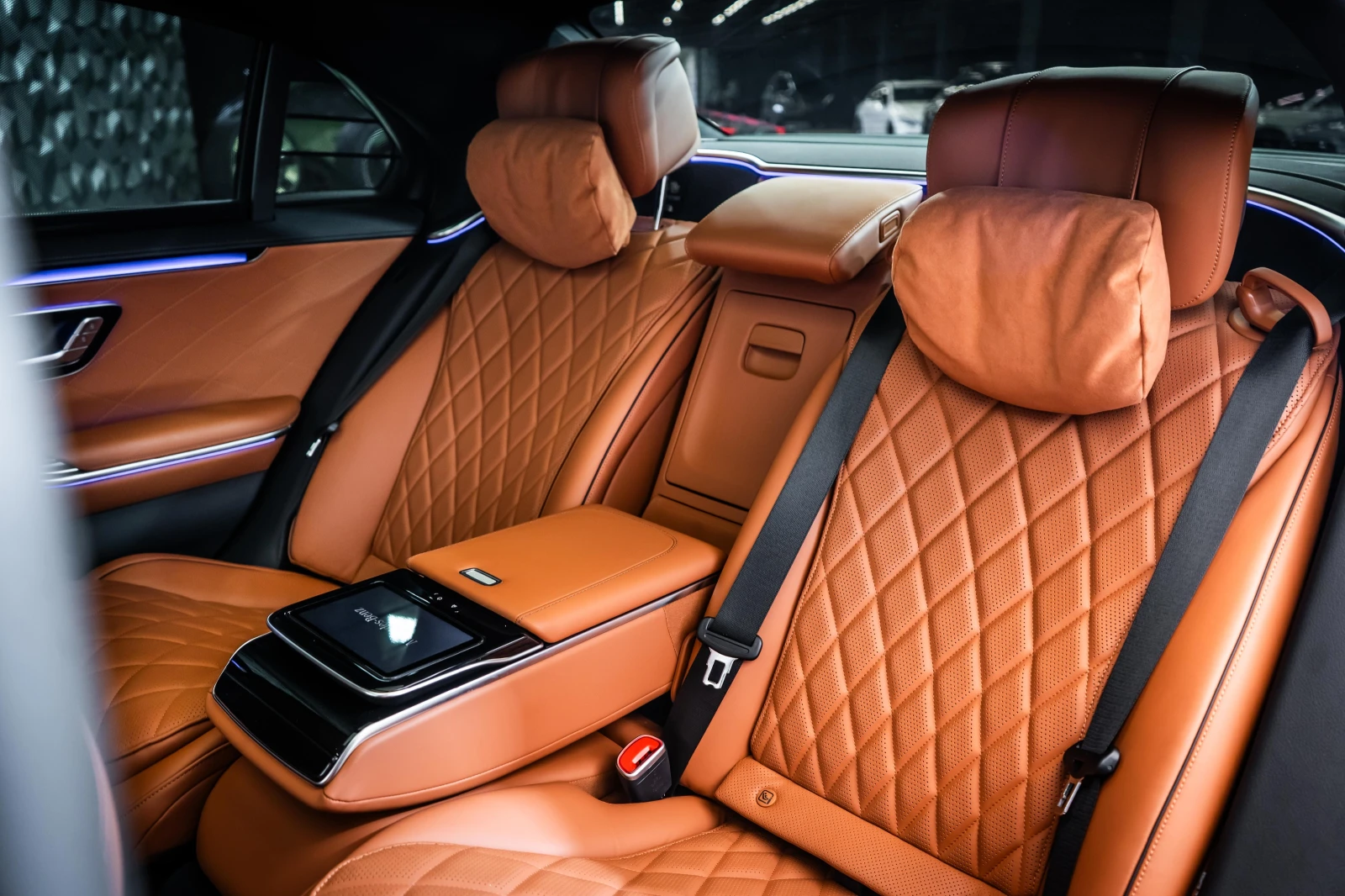 Mercedes-Benz S 450 d L 4M AMG* Pano* Burm* 360, снимка 16 - Автомобили и джипове - 55103724